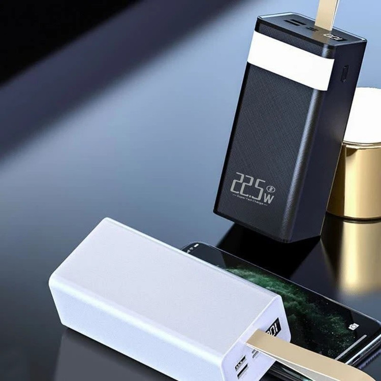 پاوربانک ۳۰۰۰۰ میلیآمپری Levino مدل N-50 | فست شارژ 22.5W با نمایشگر دیجیتال و چراغ قوه