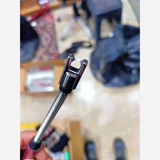فندک الکتریکی شارژی (پلاسما) با گردن خمشونده منعطف